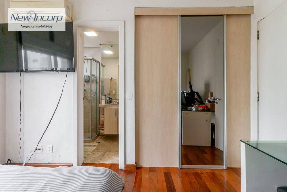 Apartamento à venda com 4 quartos, 240m² - Foto 22