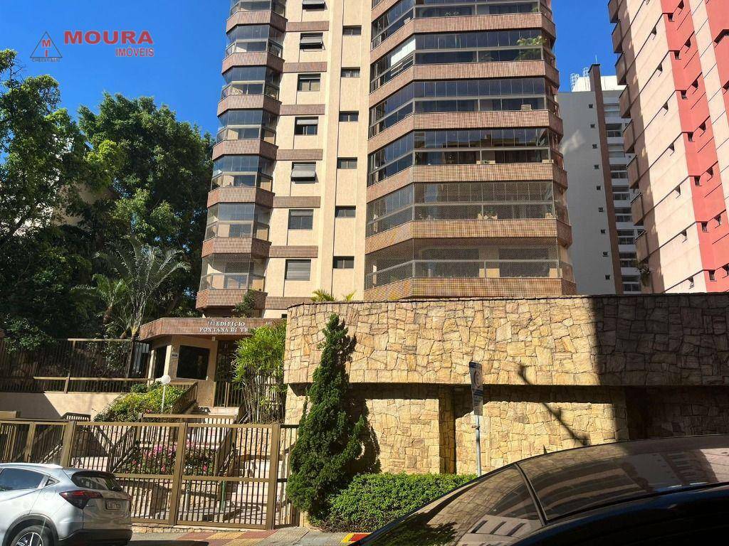 Apartamento à venda com 3 quartos, 233m² - Foto 31