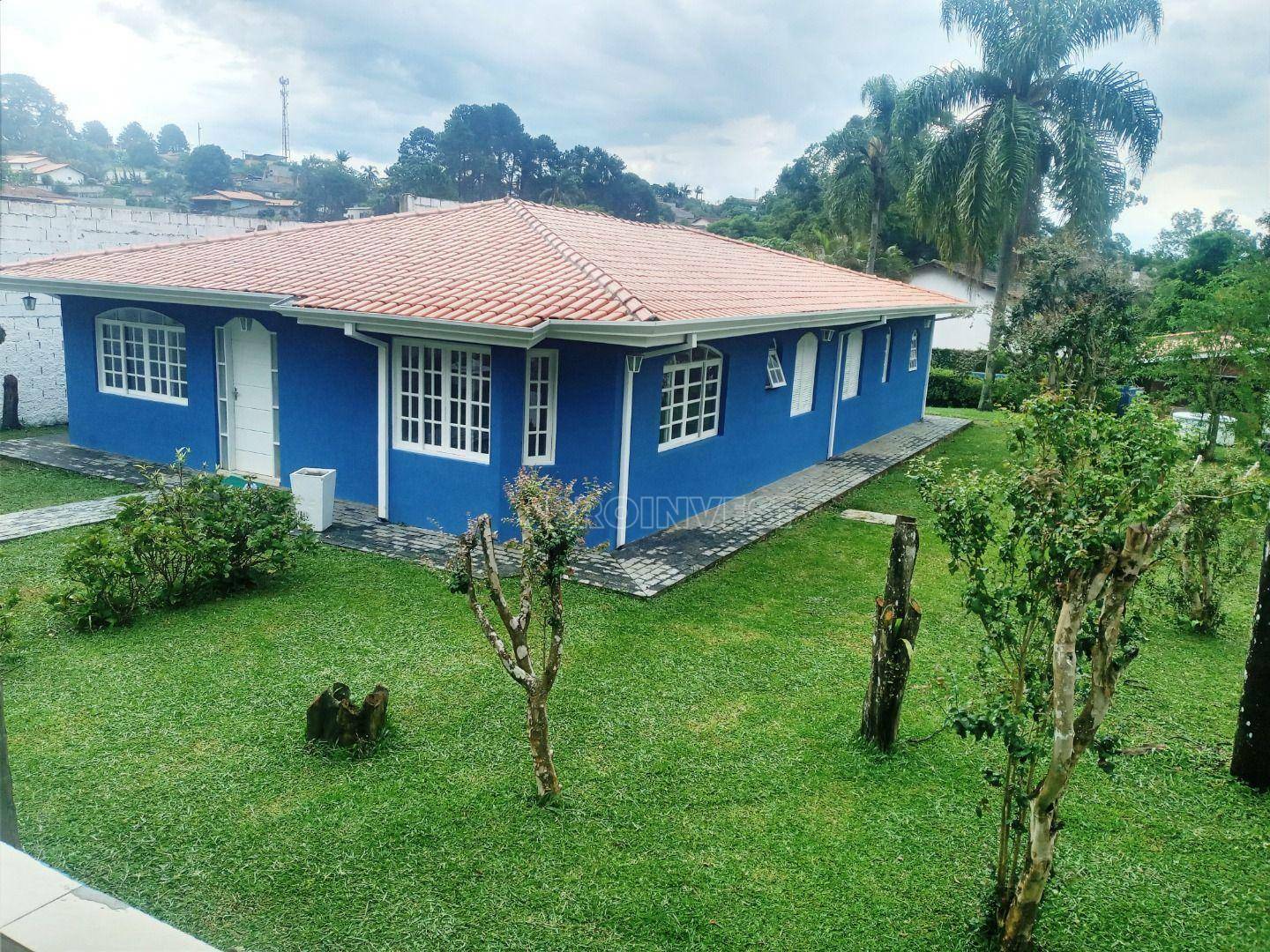 Casa de Condomínio à venda com 3 quartos, 200m² - Foto 1