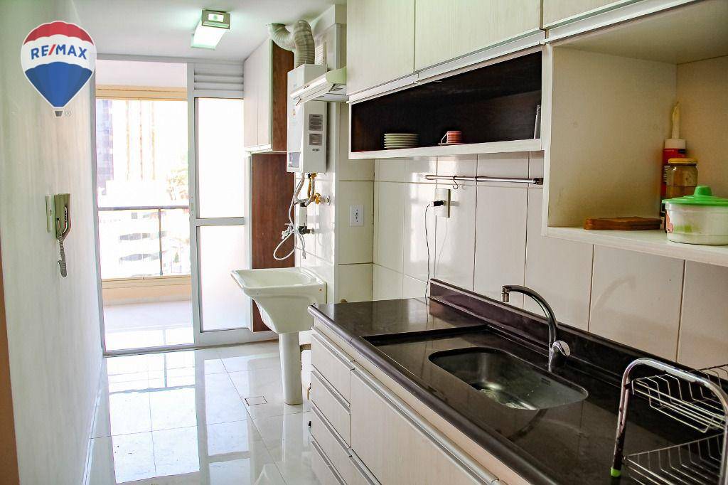 Apartamento à venda com 2 quartos, 83m² - Foto 3