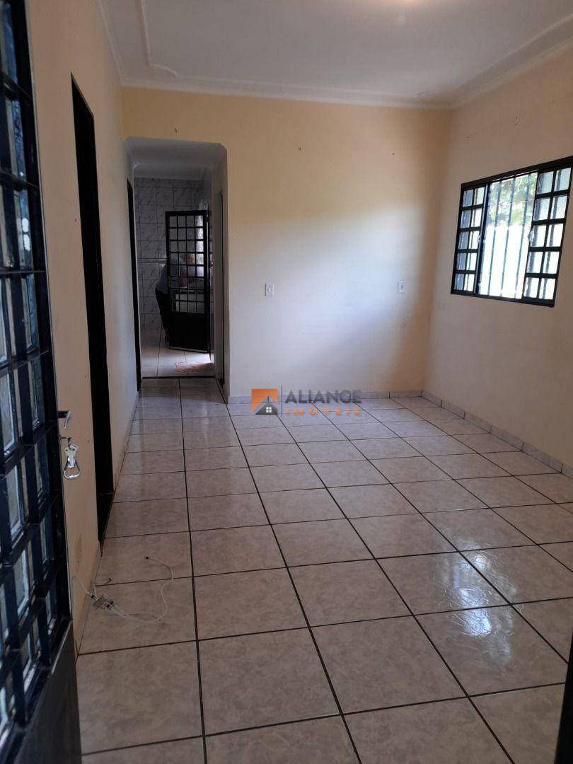 Casa à venda com 3 quartos, 79m² - Foto 8