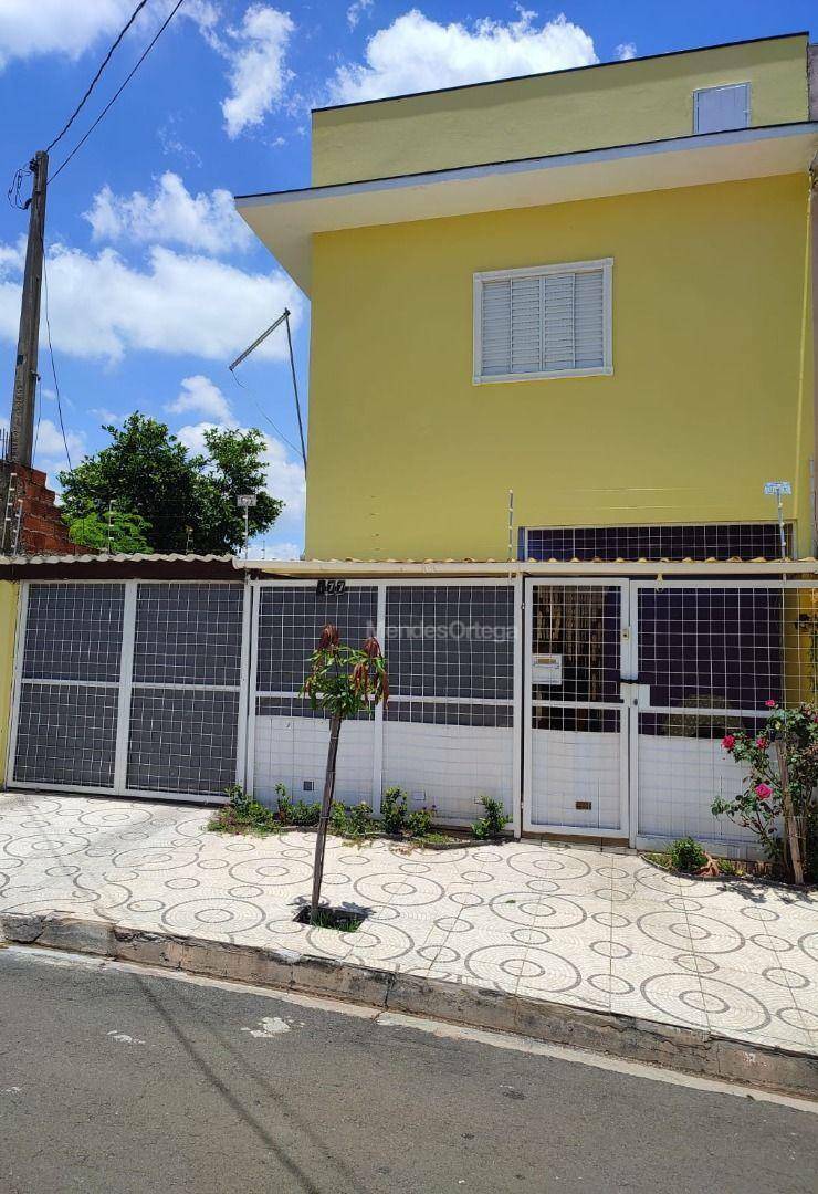 Casa à venda com 2 quartos, 67m² - Foto 1