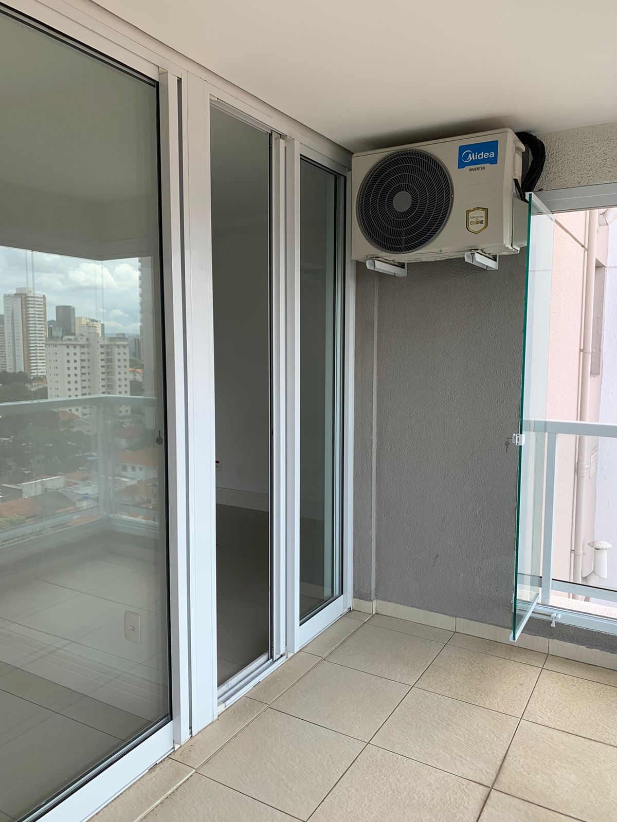 Apartamento à venda com 1 quarto, 45m² - Foto 13