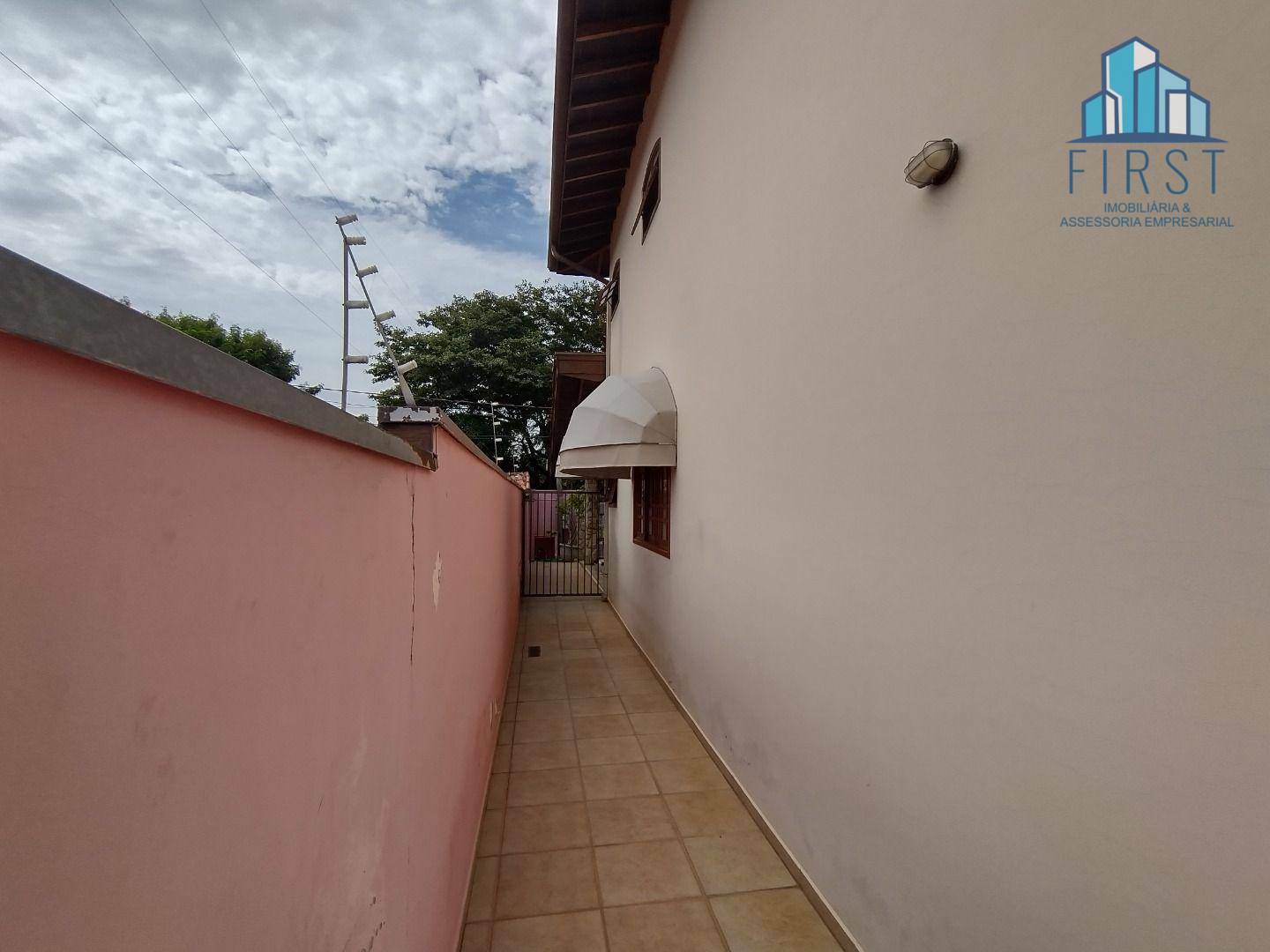 Casa à venda com 3 quartos, 230m² - Foto 19