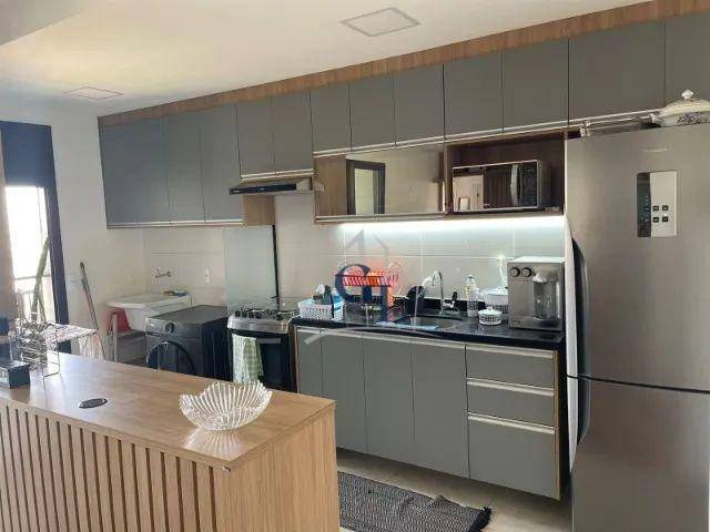 Apartamento à venda com 3 quartos, 84m² - Foto 2