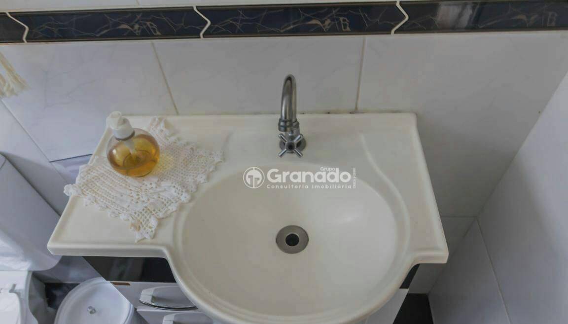 Apartamento à venda com 2 quartos, 60m² - Foto 3