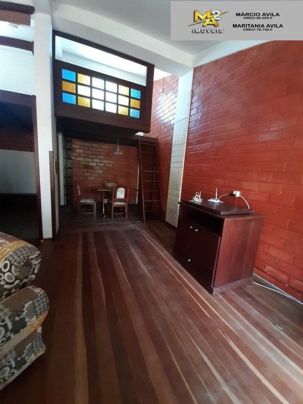 Casa à venda com 7 quartos, 1500m² - Foto 8