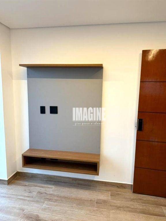 Apartamento à venda com 1 quarto, 37m² - Foto 2