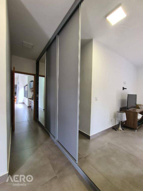 Casa de Condomínio à venda com 3 quartos, 216m² - Foto 17