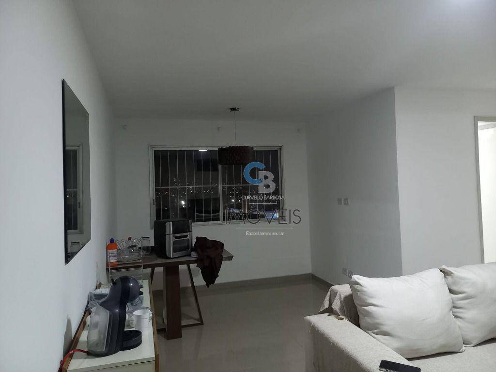 Apartamento à venda com 2 quartos, 68m² - Foto 2