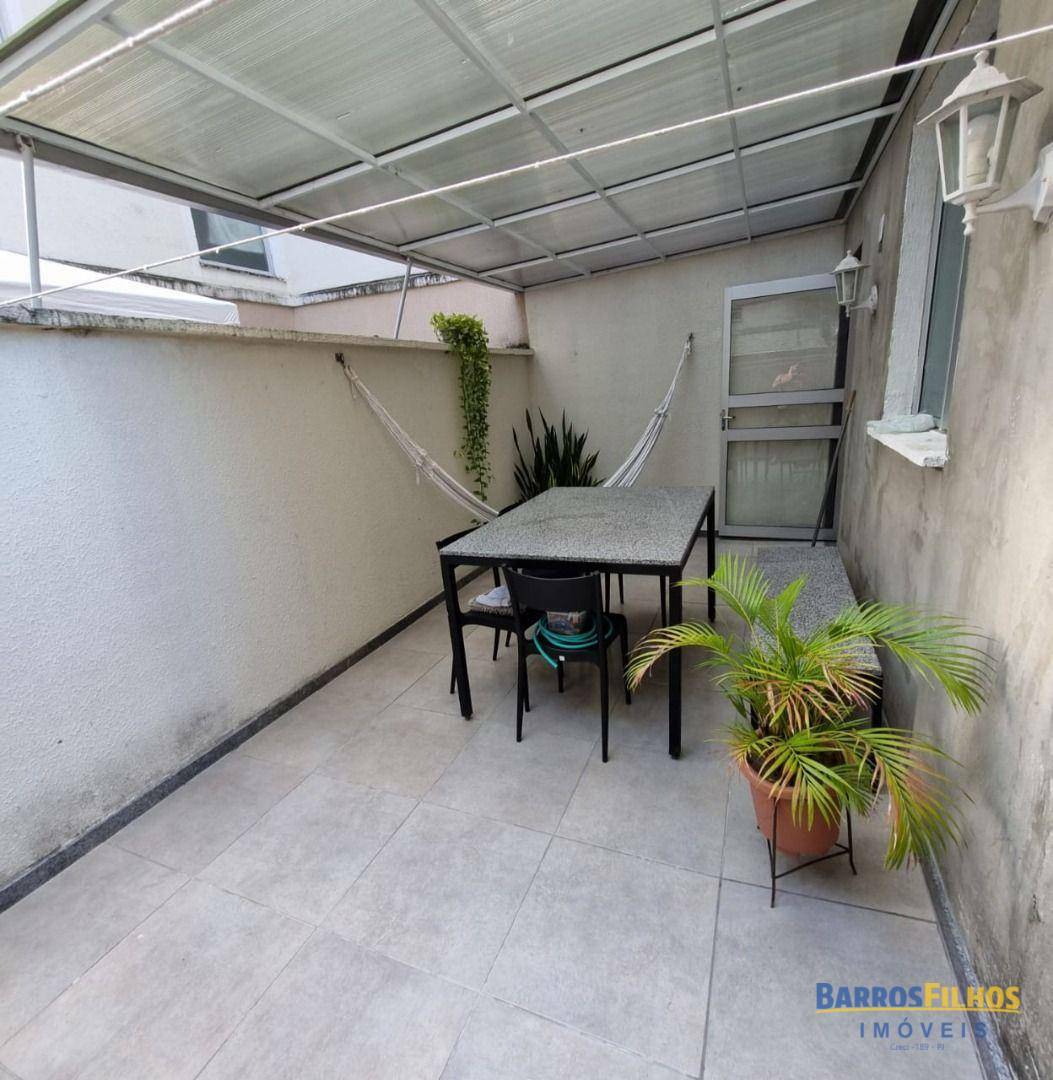 Apartamento à venda com 2 quartos, 60m² - Foto 5