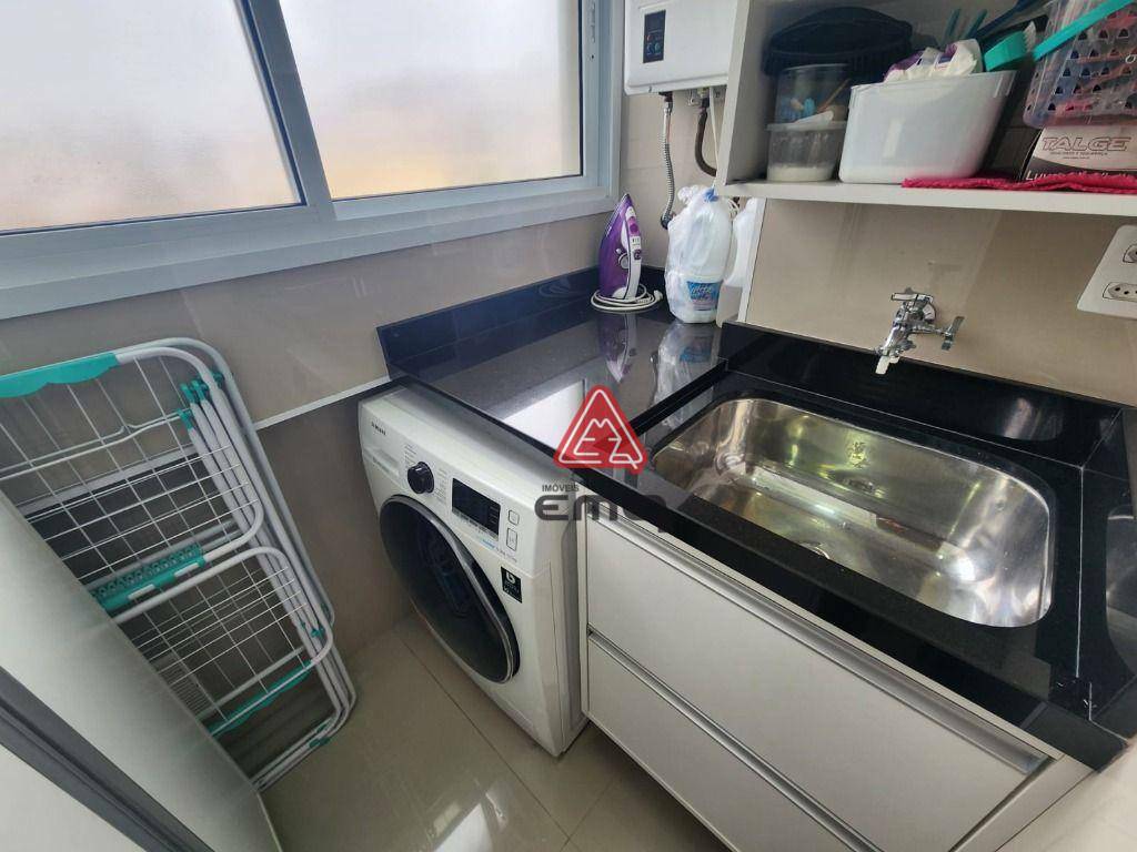 Apartamento à venda com 2 quartos, 61m² - Foto 32