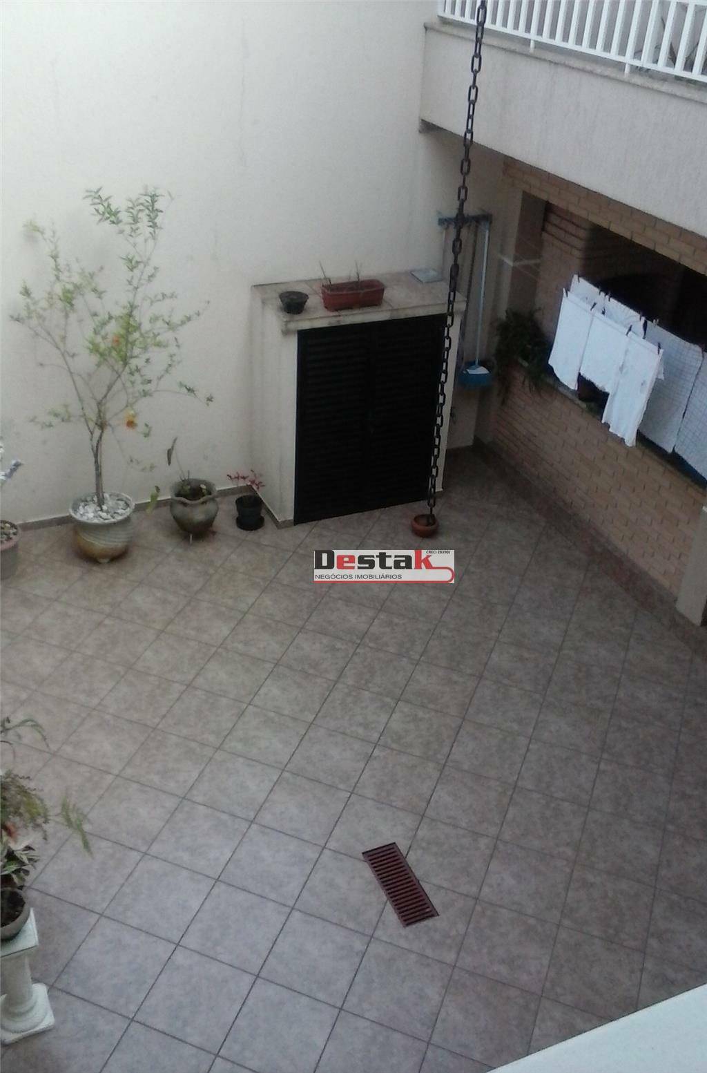 Sobrado à venda com 3 quartos, 200m² - Foto 88