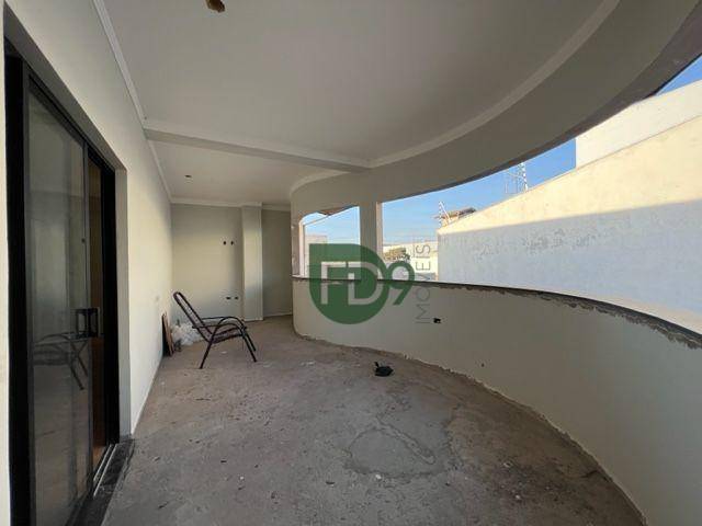 Casa à venda com 4 quartos, 300m² - Foto 24