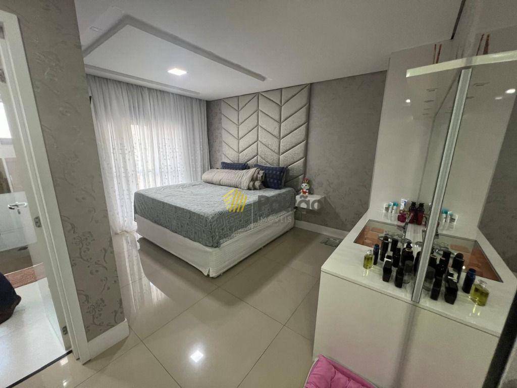 Sobrado à venda com 3 quartos, 272m² - Foto 21