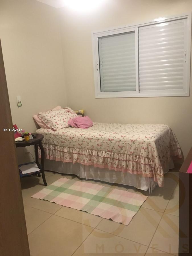 Apartamento à venda com 3 quartos, 106m² - Foto 13