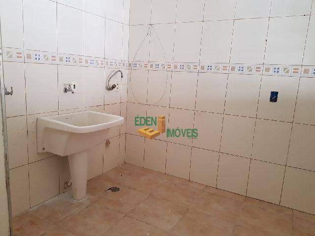 Casa à venda com 3 quartos, 240m² - Foto 29