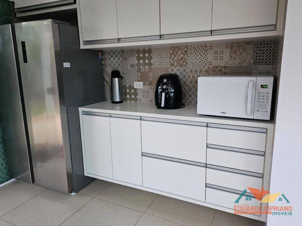 Casa à venda com 4 quartos, 300m² - Foto 48