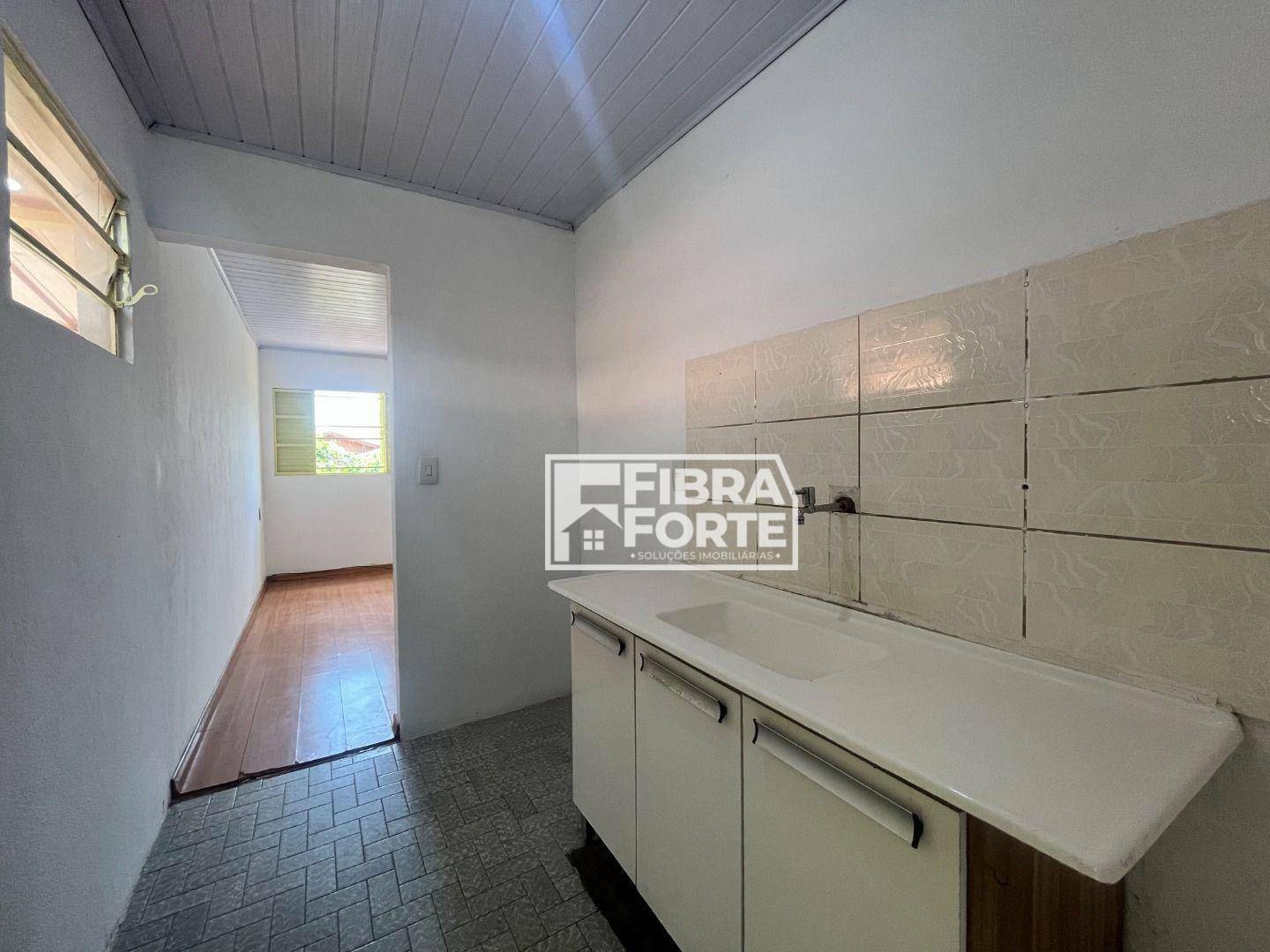 Casa à venda com 3 quartos, 76m² - Foto 14