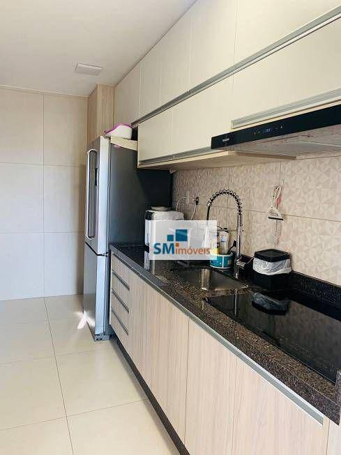 Apartamento à venda com 3 quartos, 100m² - Foto 2