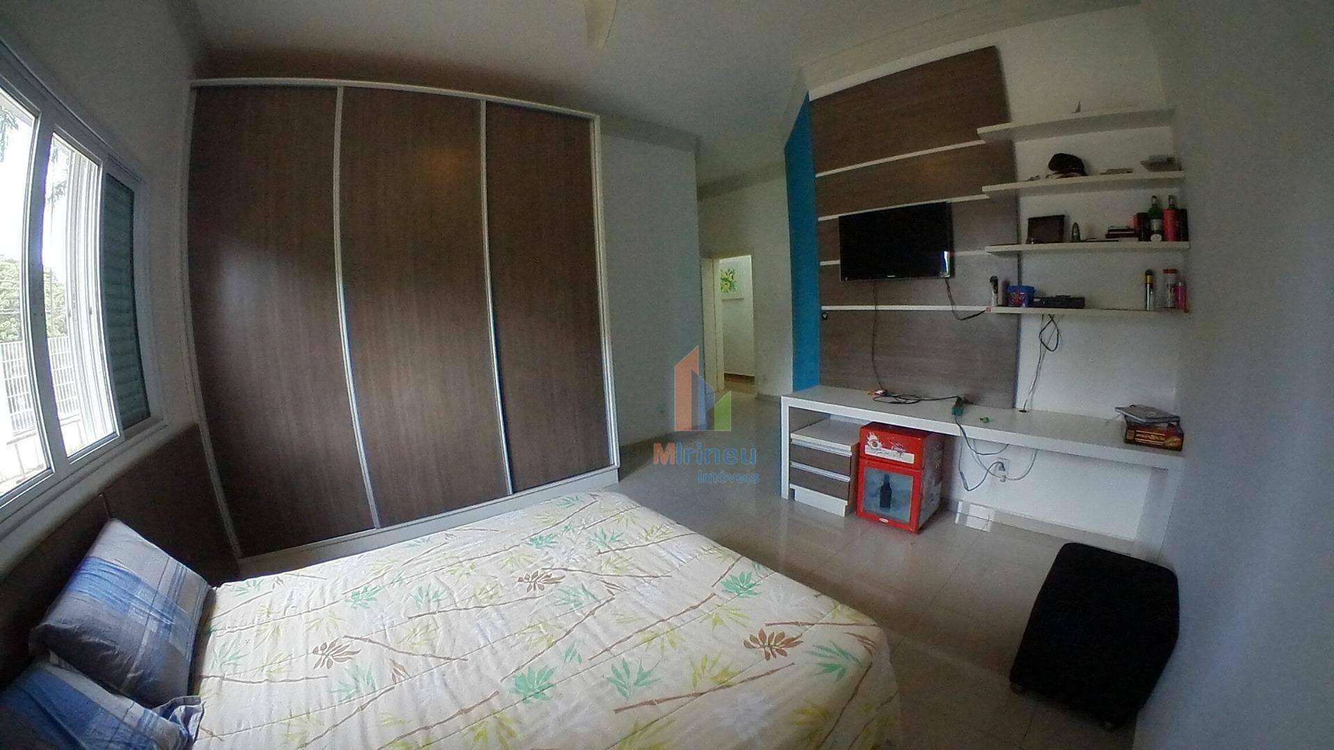 Chácara à venda com 5 quartos, 3200m² - Foto 26