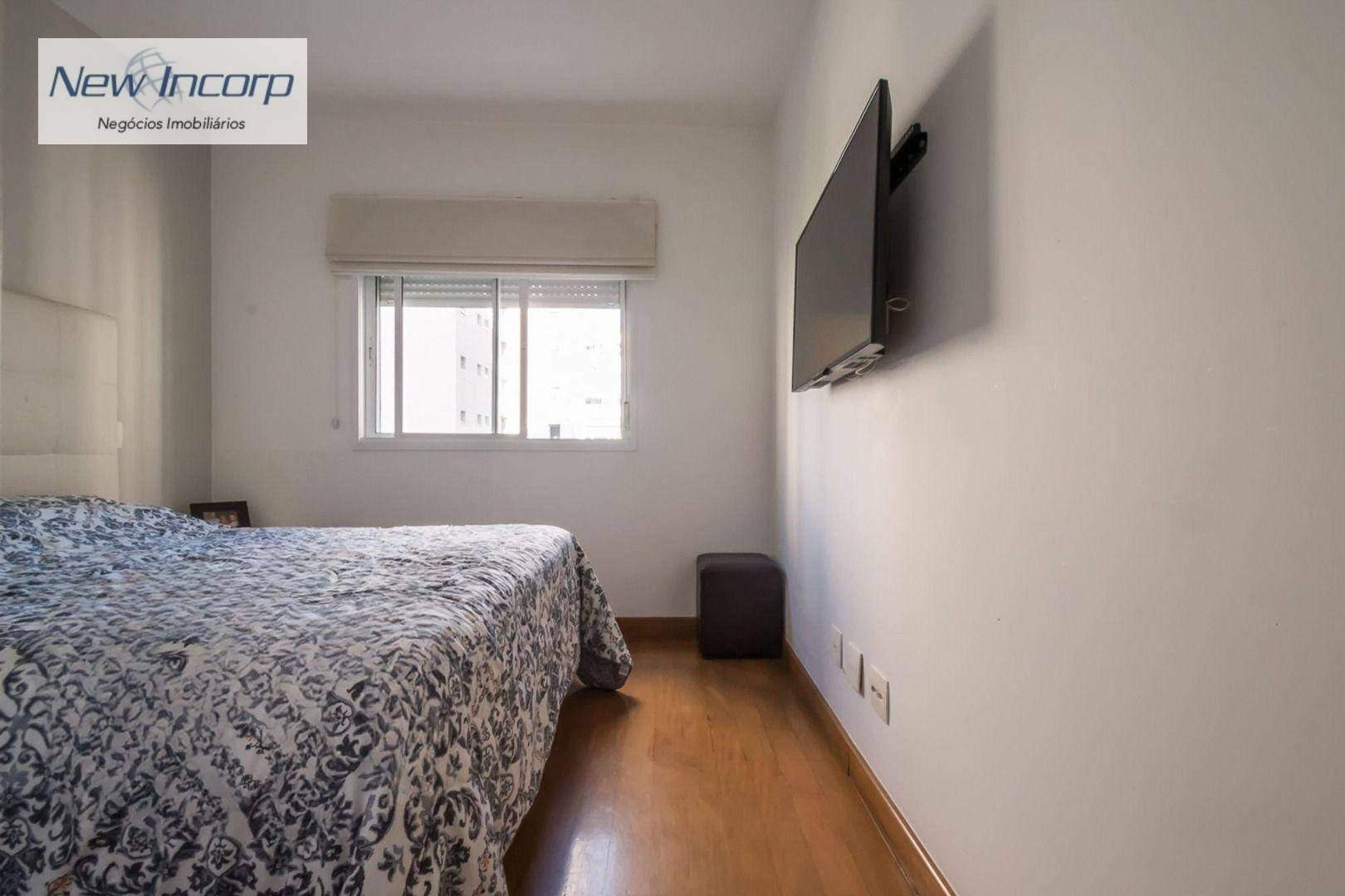 Apartamento à venda com 3 quartos, 136m² - Foto 4