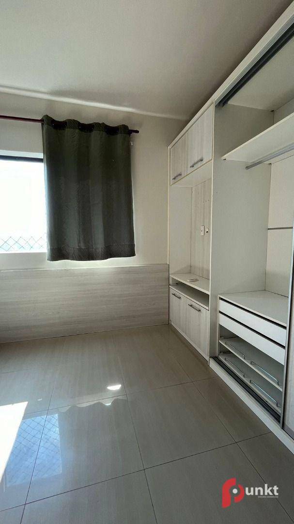 Apartamento para alugar com 3 quartos, 95m² - Foto 6