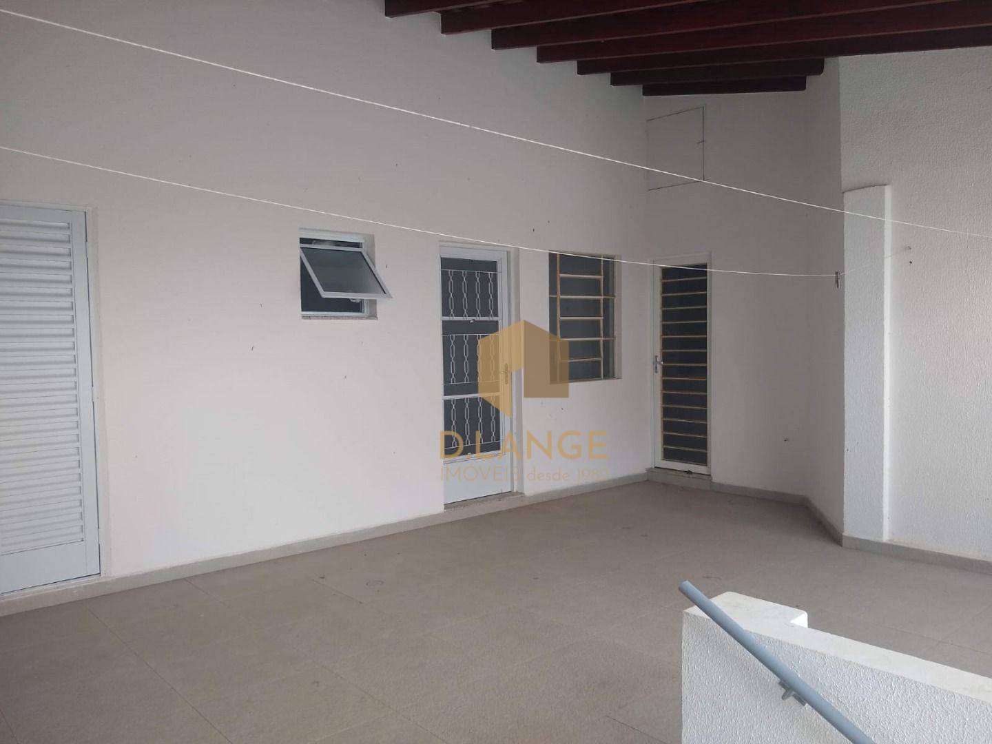 Casa à venda com 3 quartos, 307m² - Foto 18