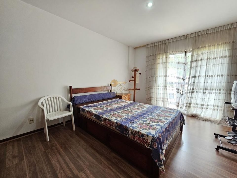 Apartamento à venda com 3 quartos, 145m² - Foto 13