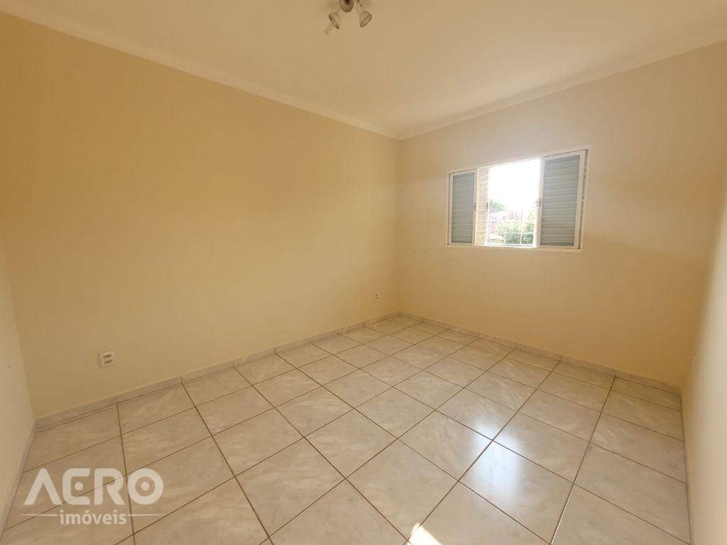 Casa à venda com 4 quartos, 170m² - Foto 9