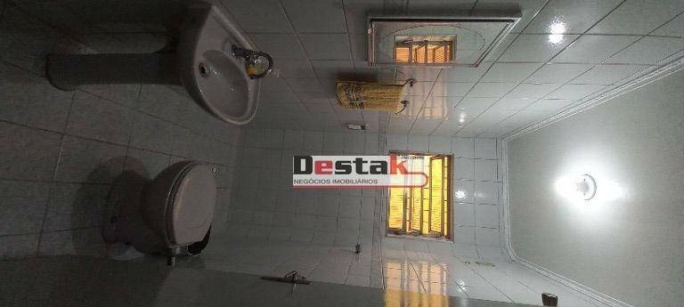 Sobrado à venda com 3 quartos, 215m² - Foto 38