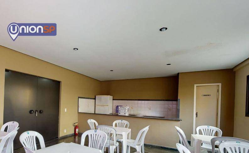 Apartamento à venda com 2 quartos, 55m² - Foto 13