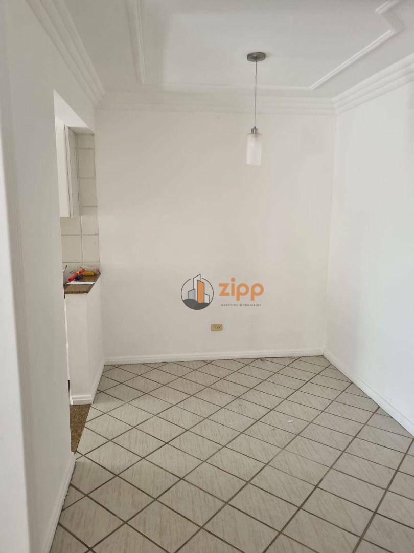 Apartamento para alugar com 3 quartos, 70m² - Foto 9