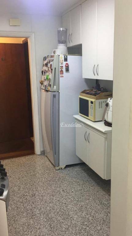 Apartamento à venda com 3 quartos, 98m² - Foto 12