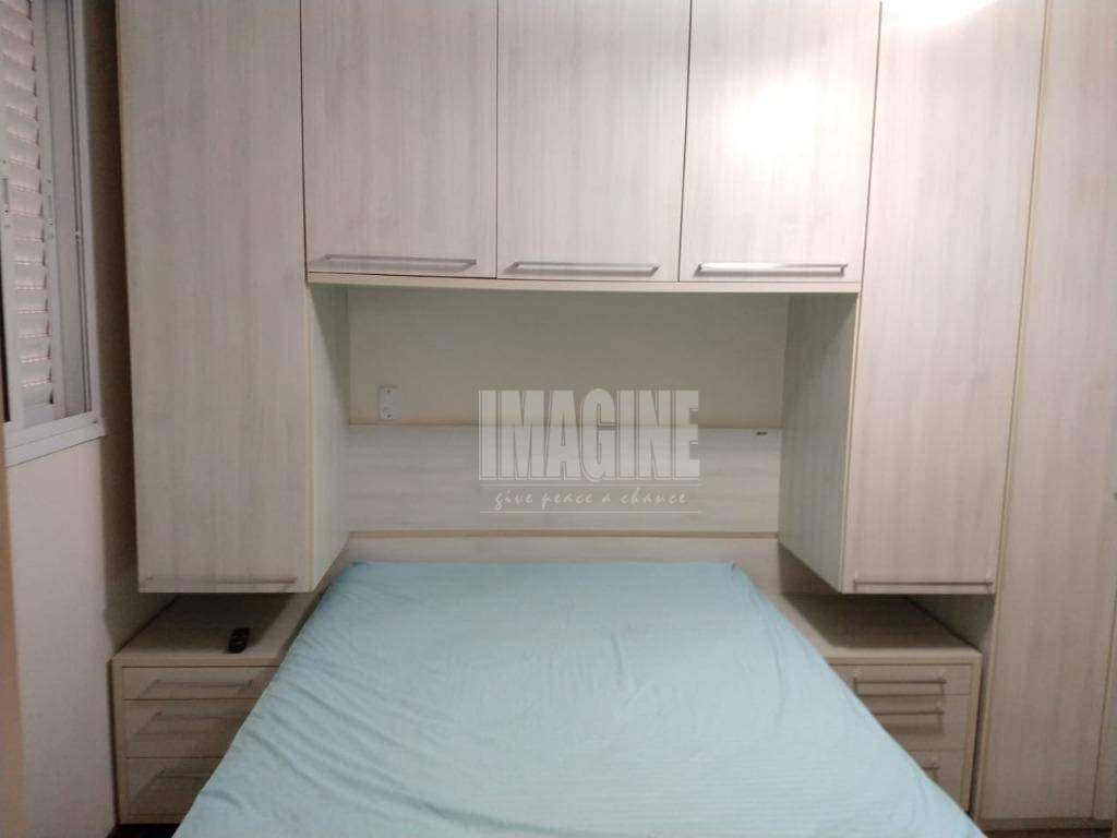 Apartamento à venda com 3 quartos, 83m² - Foto 13