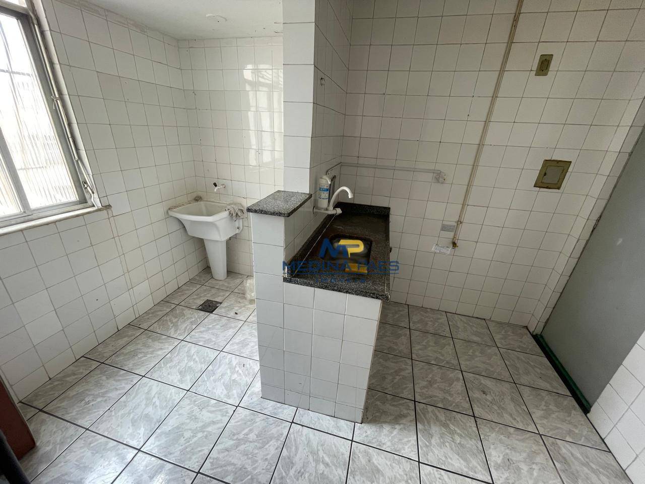 Apartamento à venda com 2 quartos, 60m² - Foto 9