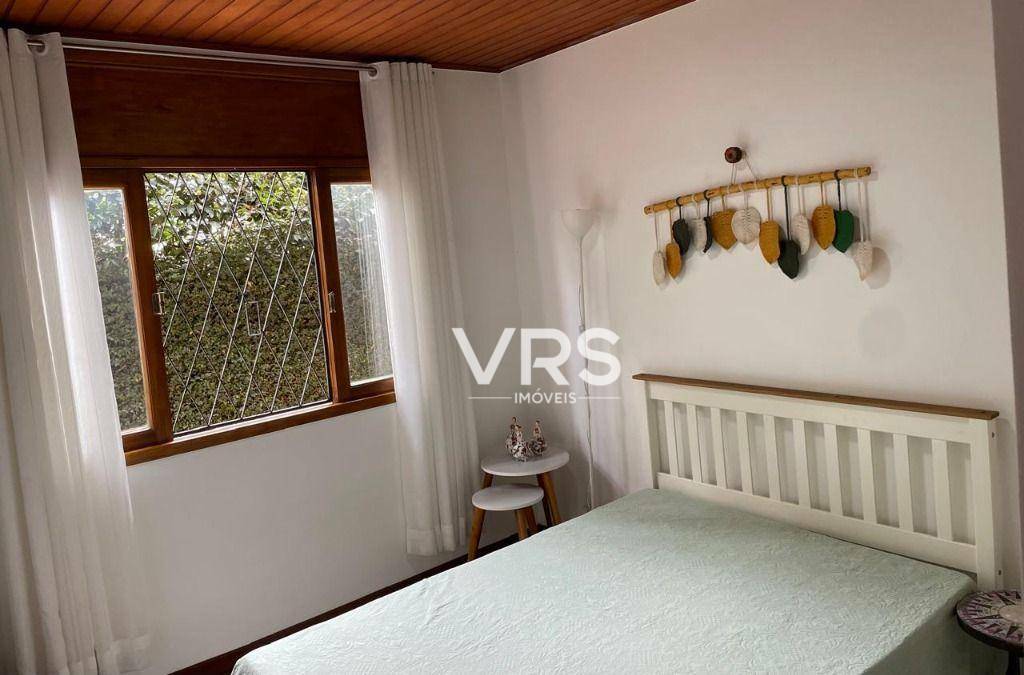 Casa à venda com 5 quartos, 239m² - Foto 15