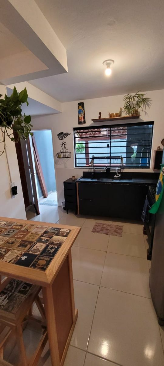 Casa à venda com 2 quartos, 72m² - Foto 16