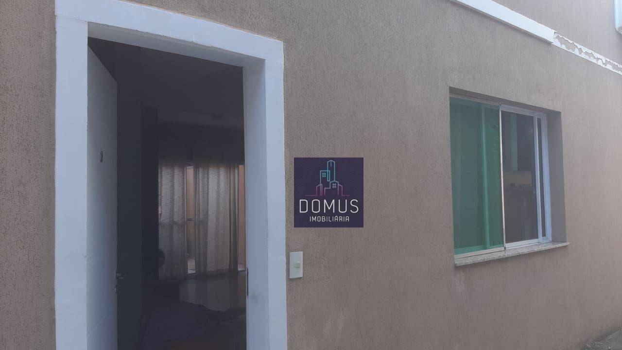 Casa à venda com 3 quartos, 96m² - Foto 13