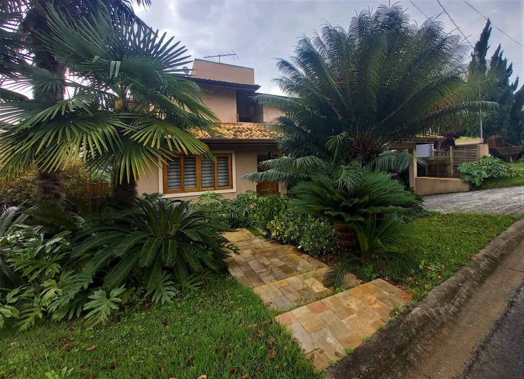 Casa de Condomínio à venda com 3 quartos, 292m² - Foto 1