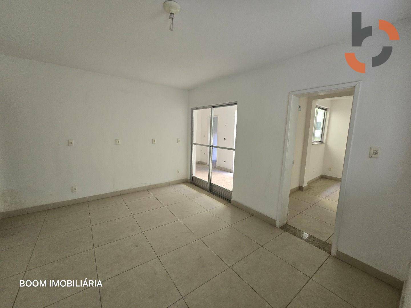 Casa à venda com 2 quartos, 100m² - Foto 9