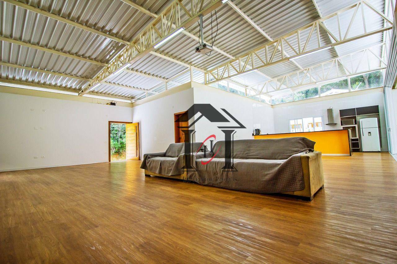 Casa de Condomínio à venda com 4 quartos, 360m² - Foto 3