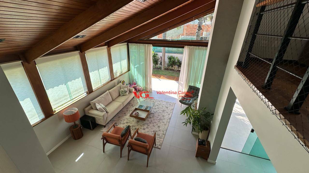 Sobrado à venda com 4 quartos, 337m² - Foto 2