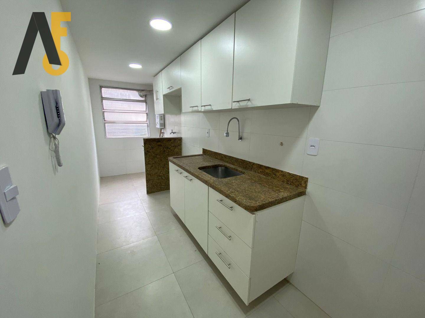 Apartamento à venda com 2 quartos, 58m² - Foto 8