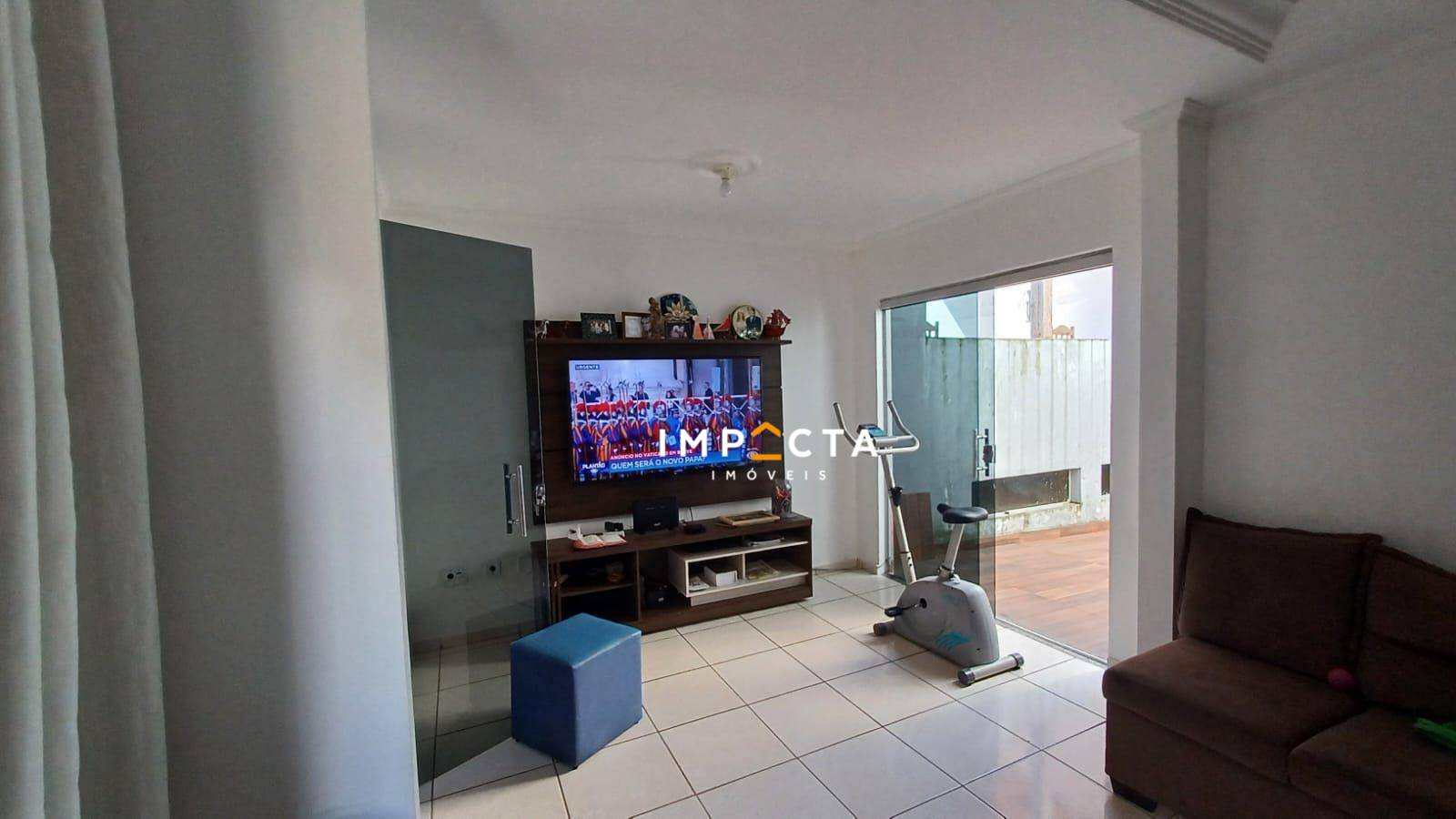 Casa à venda com 3 quartos, 197m² - Foto 5