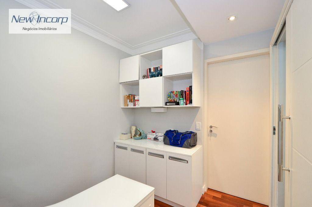 Apartamento à venda com 3 quartos, 142m² - Foto 15