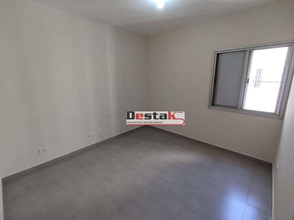 Apartamento à venda com 2 quartos, 58m² - Foto 13