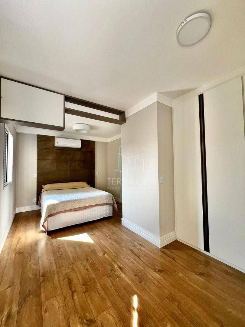 Apartamento à venda com 3 quartos, 113m² - Foto 13