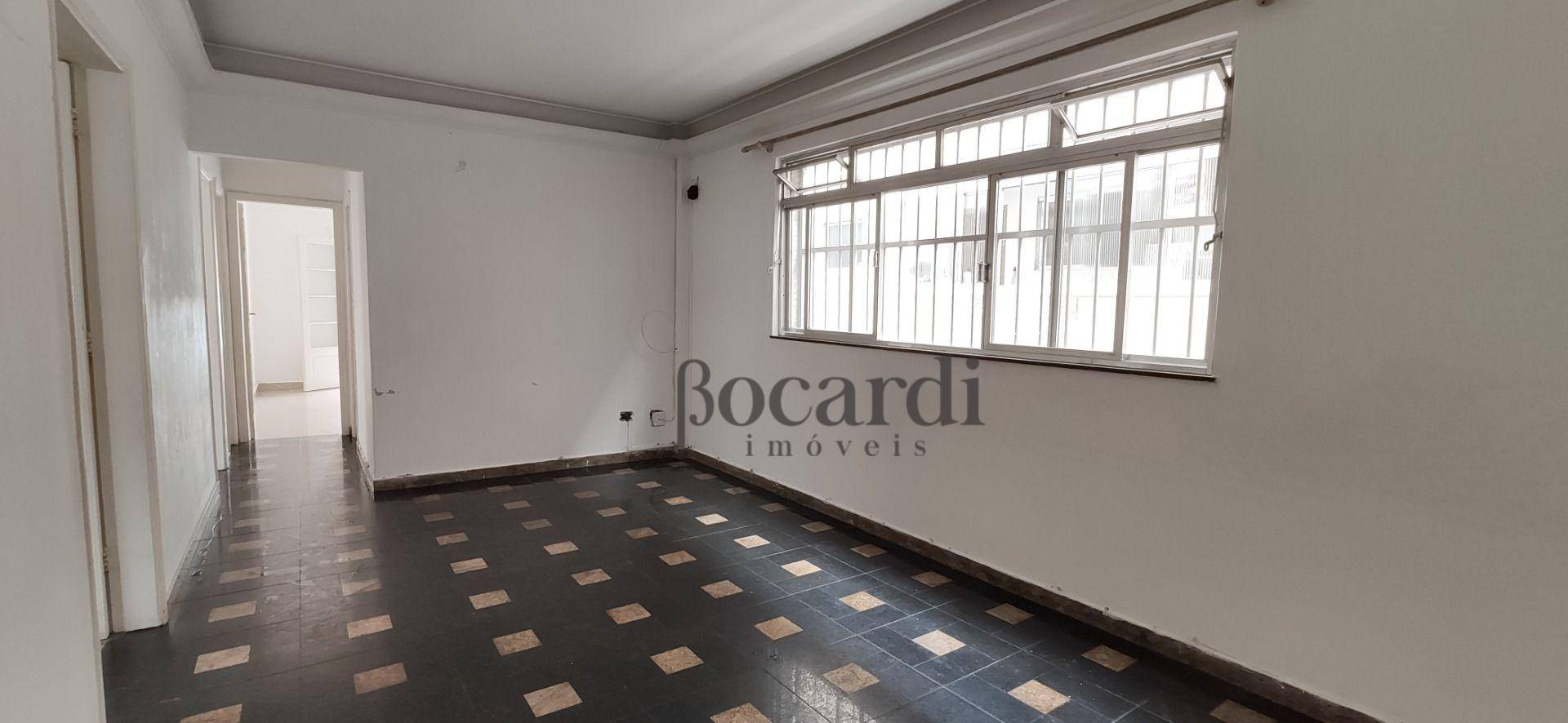 Apartamento à venda com 3 quartos, 130m² - Foto 1