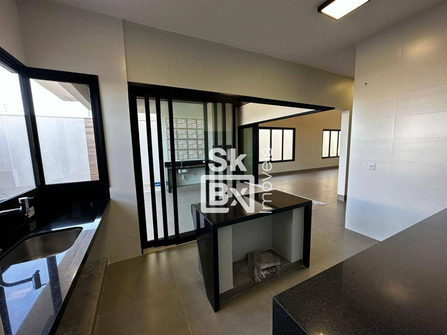 Casa de Condomínio à venda com 3 quartos, 209m² - Foto 19